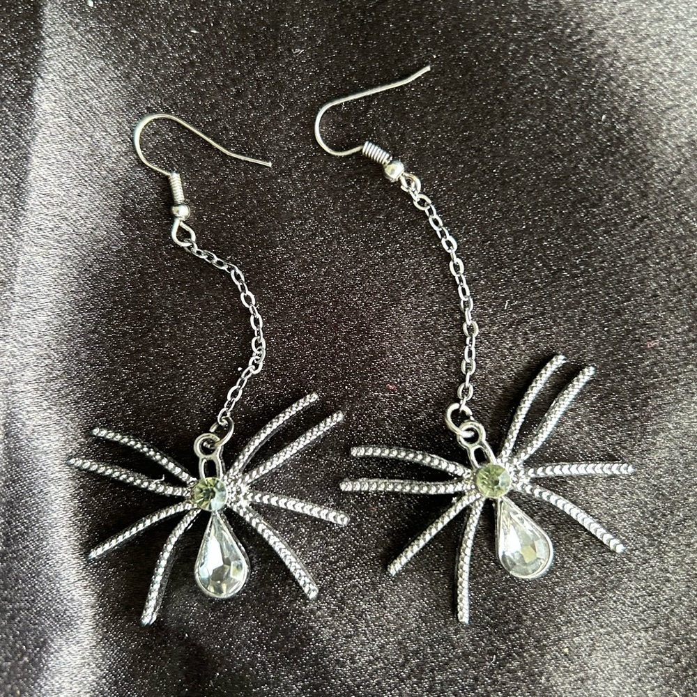 Simply Vera Vera Wang Silver Spider Earrings